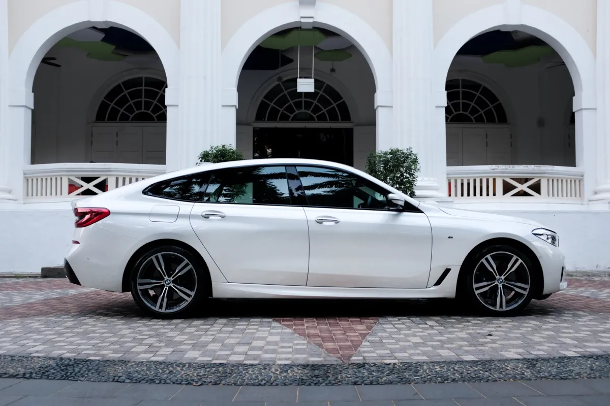 BMW 645 exterior - Side Profile