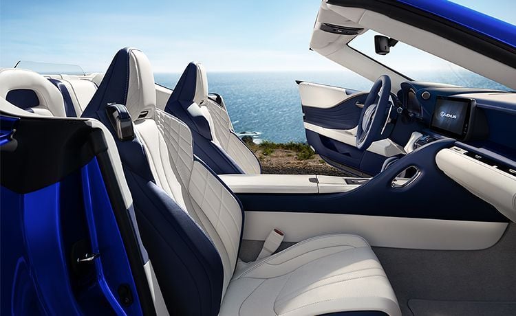 Lexus LC500 Convertible interior - Seats