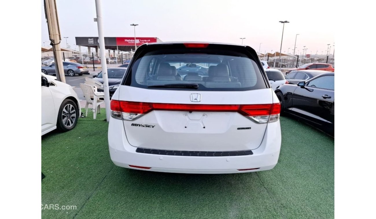 Honda Odyssey Honda oddssy model:2016 (top Class GCC full option clean car for family car