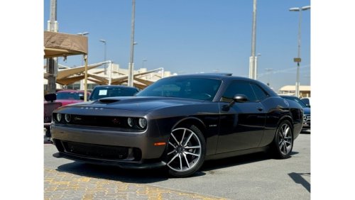 Dodge Challenger Dodge Challenger R/T 5.7L / GCC / 105.000KM / 2020