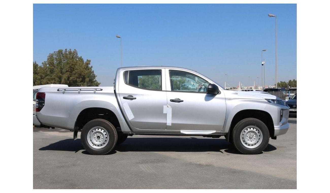 Mitsubishi L200 DIESEL - 2.5L -  DOUBLE CABIN - 4X4 - 5MT - POWER LOCKS AND POWER WINDOWS - EXPORT ONLY