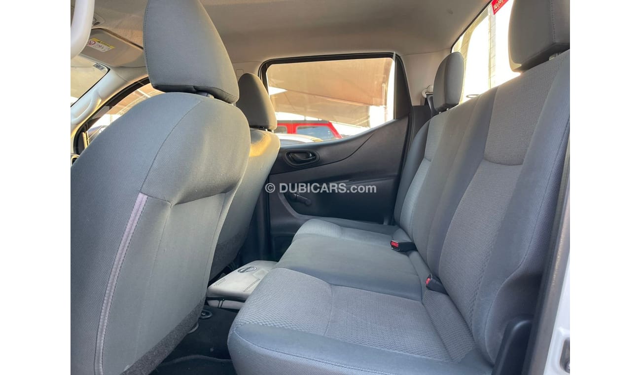 Used 2020 | Nissan Navara | 4x2 | Ref# 21 2020 for sale in Sharjah - 703175