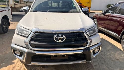 Toyota Hilux 2025 Toyota Hilux Double Cab GLX-S (Full-Option with Key Start) 2.7L 4-Cyl Petrol M/T 4x4 Only for E