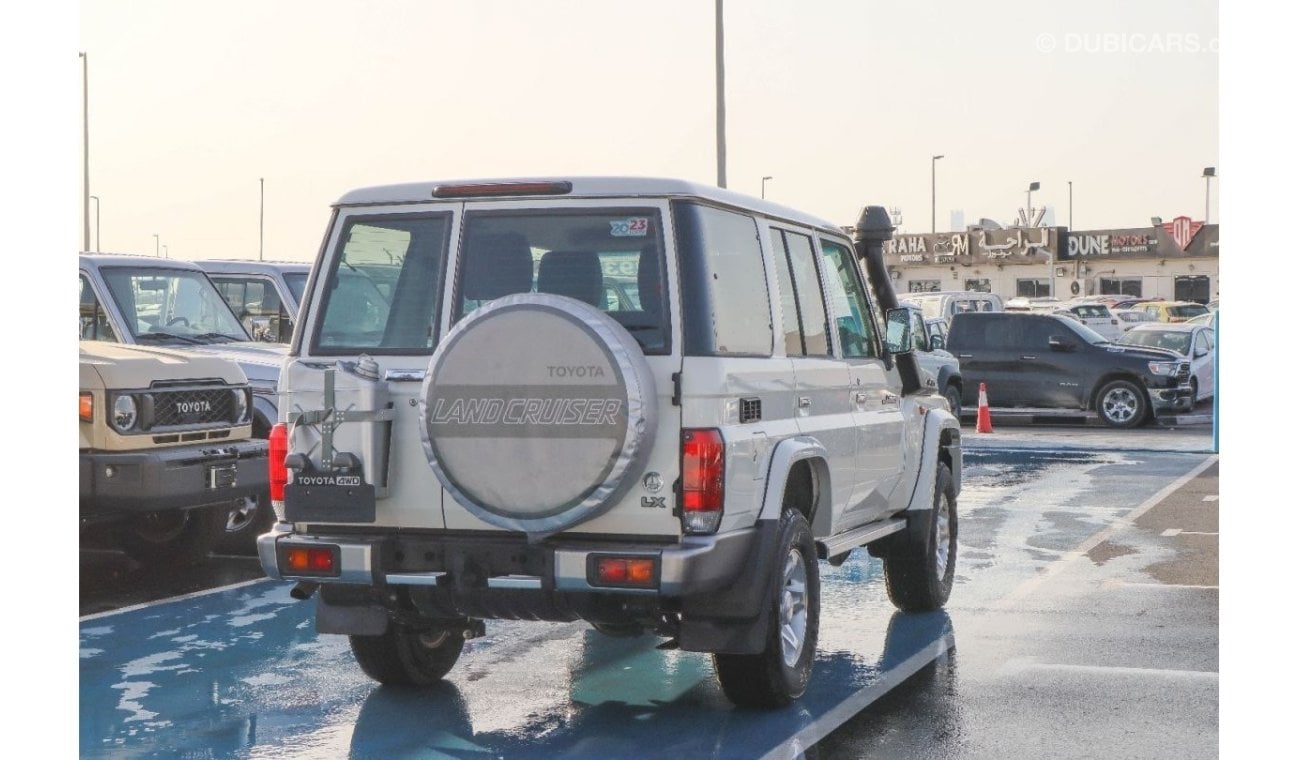 Toyota Land Cruiser Hard Top toyota land cruiser hard top 4.0L 2023