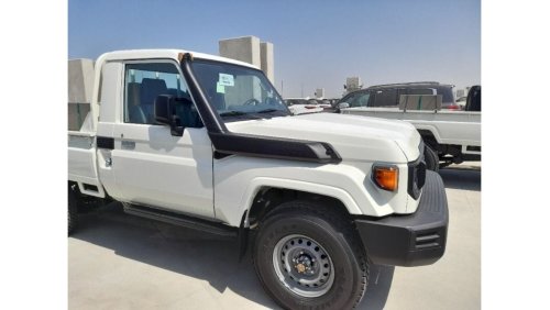 Toyota Land Cruiser Pick Up LC79 SC 4.2L DIESEL| MANUAL | 2024 | 0 KM | 03 YEARS WARRANTY