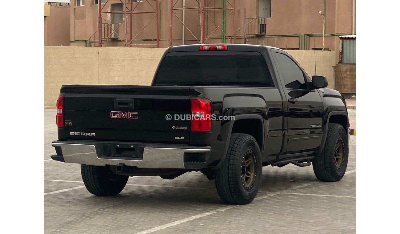 GMC Sierra