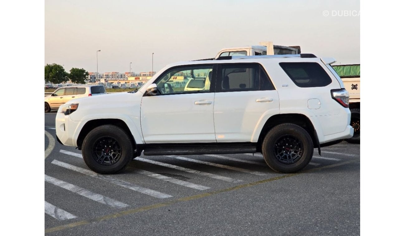 تويوتا Runner4 2021 model Full option 4x4 , sunroof and Push button