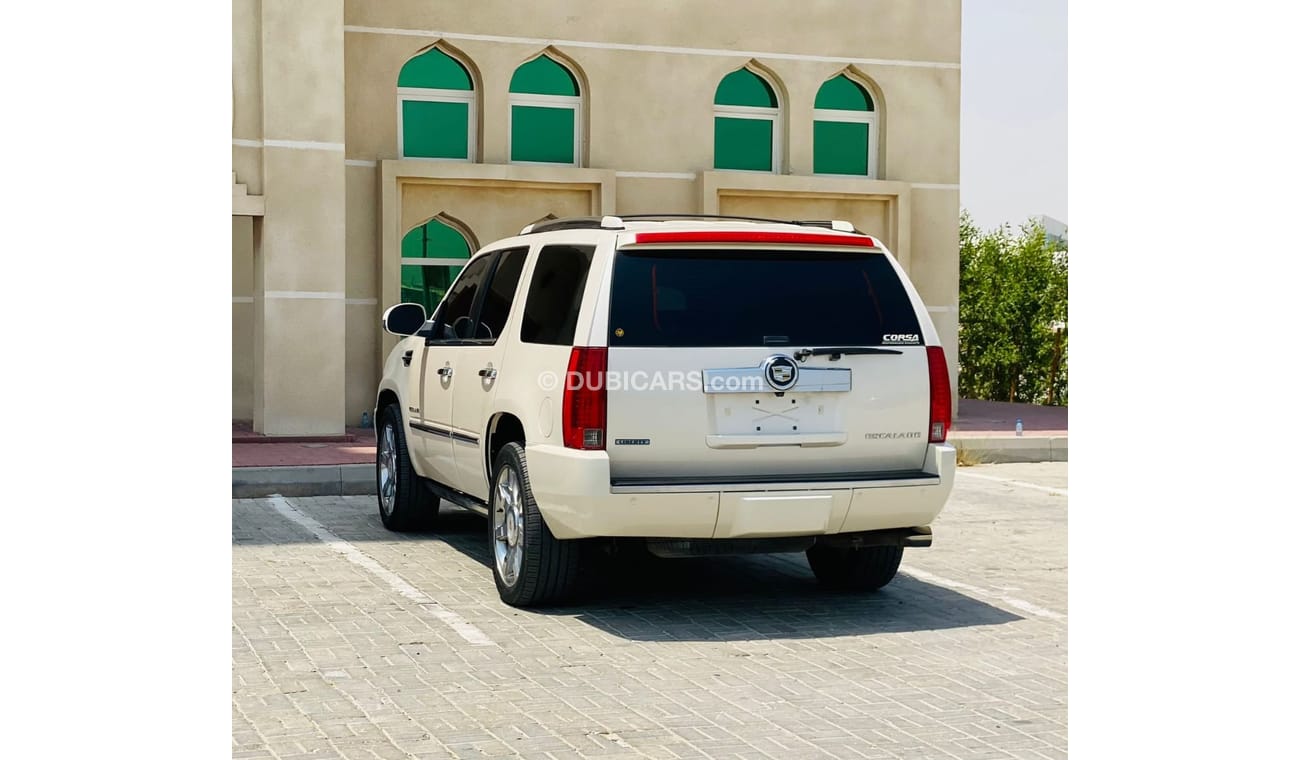 Cadillac Escalade Premium Good condition car GCC