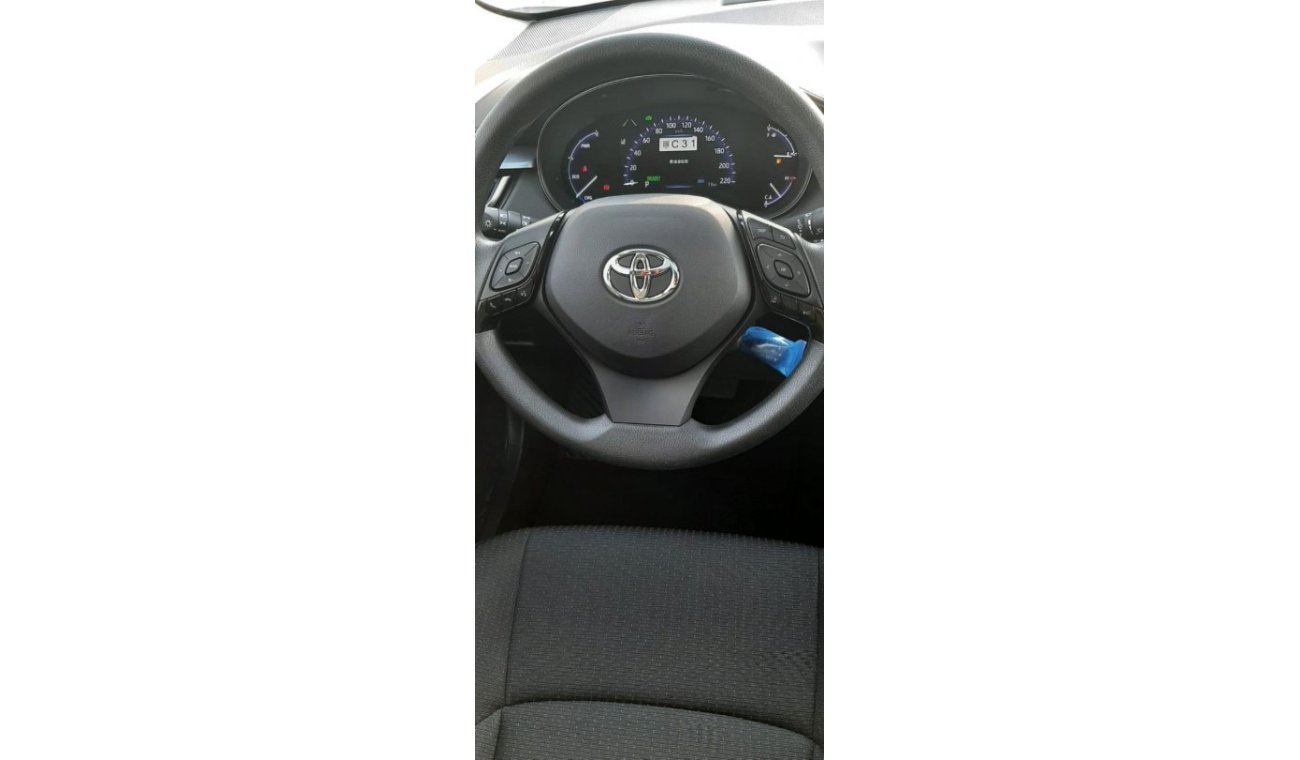 تويوتا Izoa TOYOTA IZOA(CH R) hybrid 1.8 model 2023