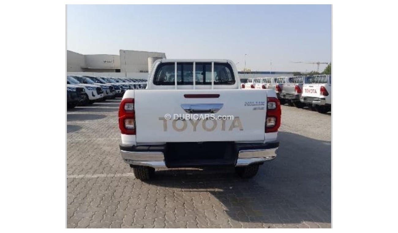 تويوتا هيلوكس TOYOTA HILUX 2.4 SR5 Dsl 4WD 4Doors 2024