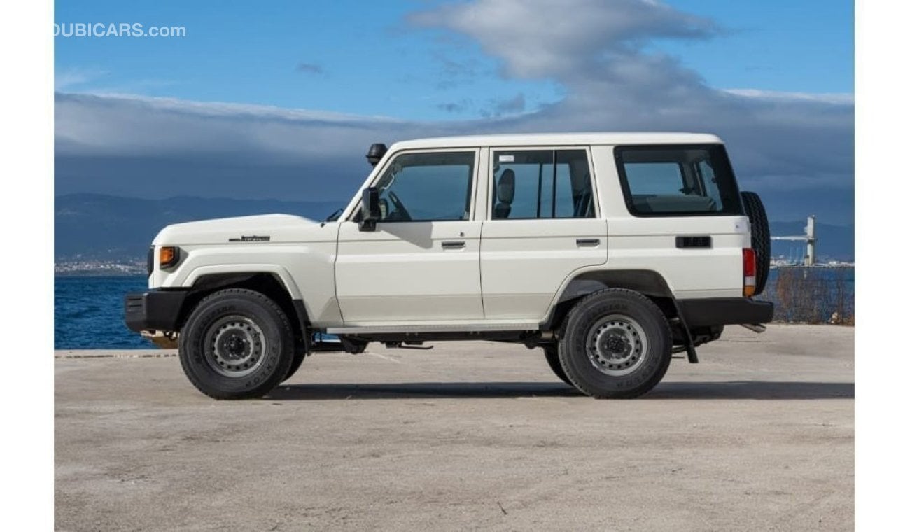 تويوتا لاند كروزر هارد توب Land Cruiser Hard Top LC76 4.2L 5door Diesel V6 2024 0KM