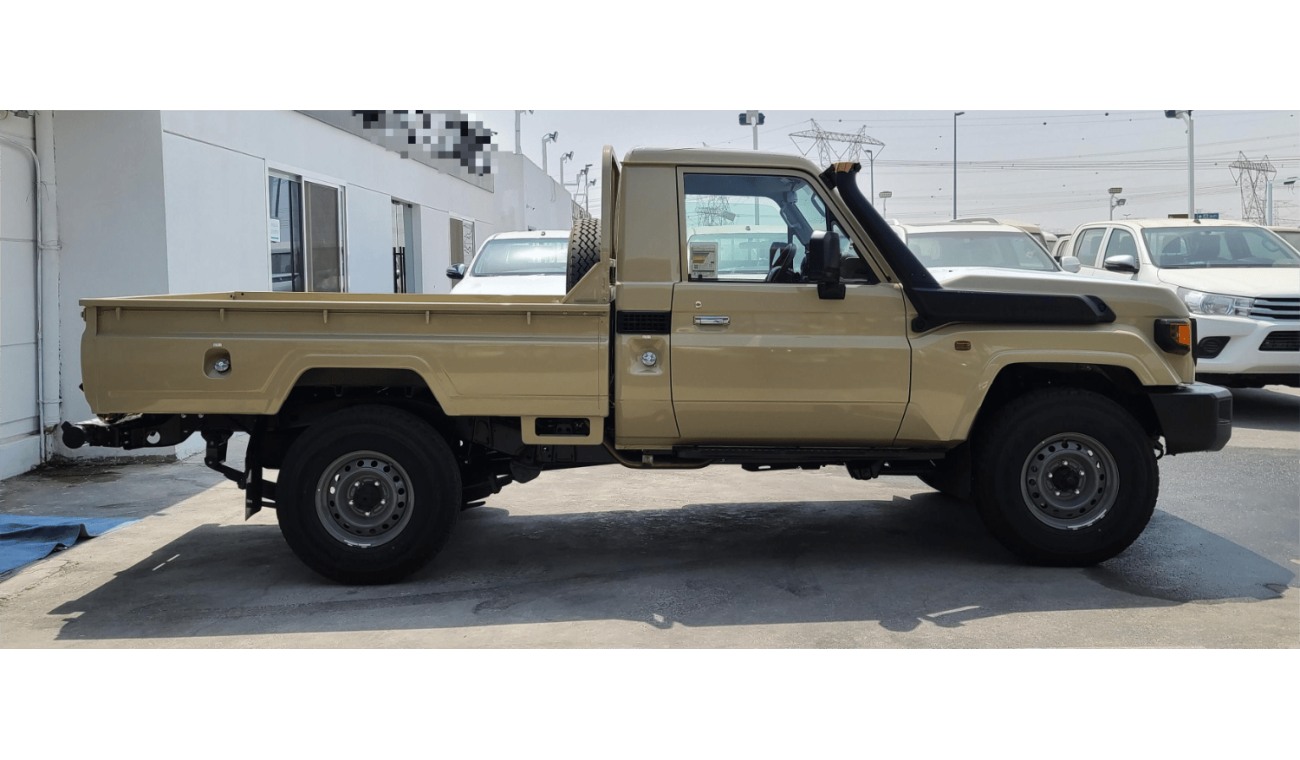 تويوتا لاند كروزر بيك آب TOYOTA LC PICKUP SINGLE PETROL 4.0L AT NEW SAHPE 2024 (LC79 SC)