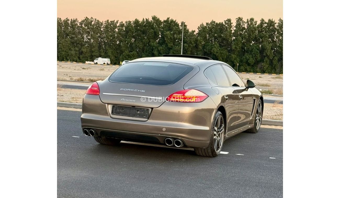 Porsche Panamera 4 3.6L (306 HP)