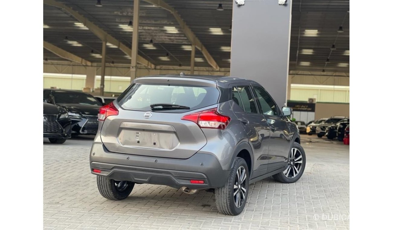 Nissan Kicks Kicks SV RADAR / LINE ASSIST /620 AED MONTHLY