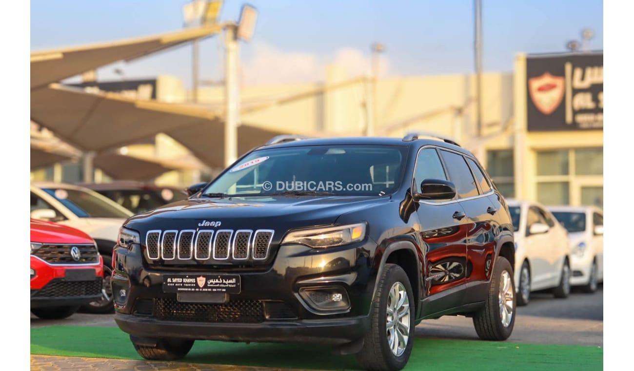 جيب شيروكي S Limited 2.4L jeep Cherokee 2019 American in excellent condition