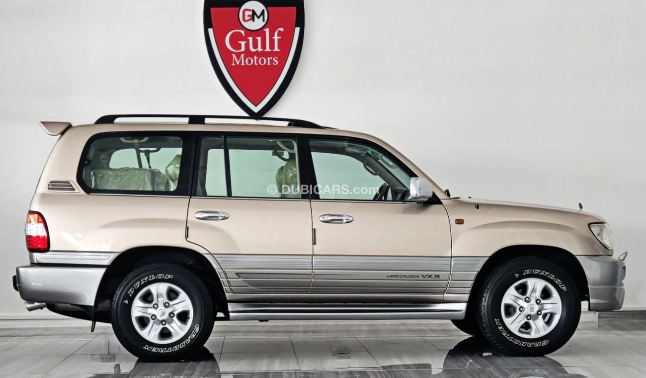 Toyota Land Cruiser VXR  V8 4.7L-8CYL full option - agency condition - original paint - low mileage -with sunroof and su