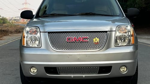 GMC Yukon Denali 6.2L (9 Seater)