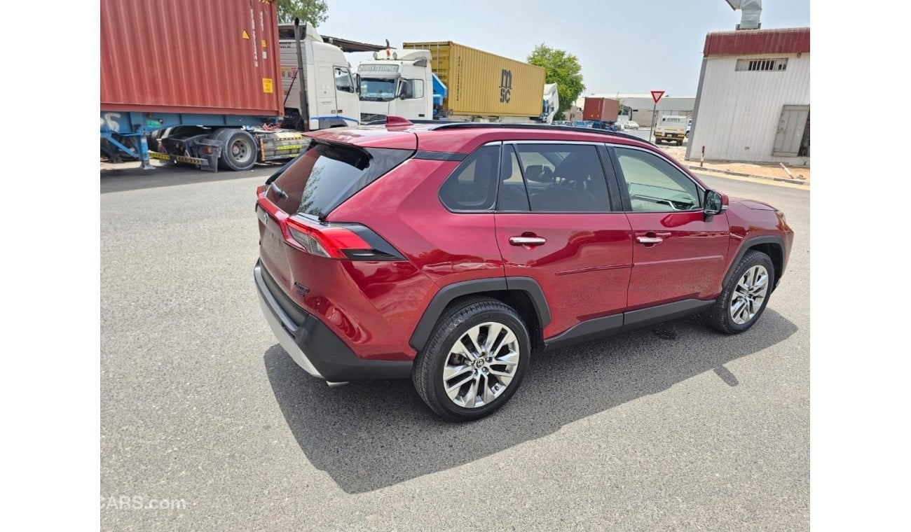 Toyota RAV4 Full options limited with panoramic 5 cameras