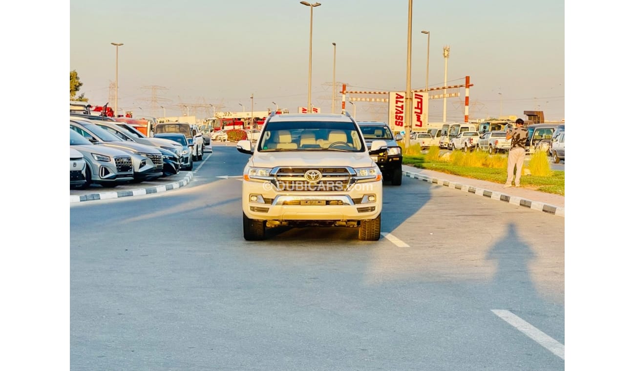 تويوتا لاند كروزر Toyota landcuriser GX-R V8 2019 full option top the range