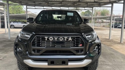 تويوتا هيلوكس Toyota Hilux pickup 2024 Full Option 2.8 Diesel GR Full option Right hand Drive