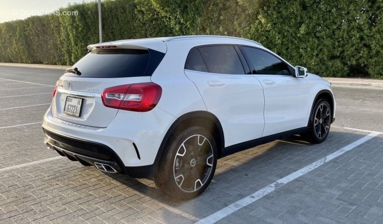 Mercedes-Benz GLA 250