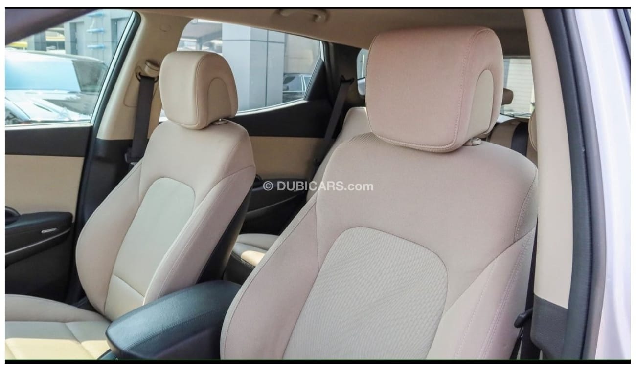 Hyundai Santa Fe GL خاليه من الحوادث