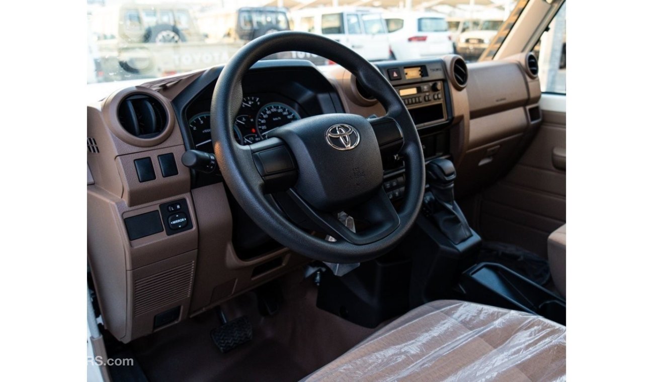 Toyota Land Cruiser Hard Top Hard Top | 4.0 L | V6 | PETROL | Automatic (3 Doors)