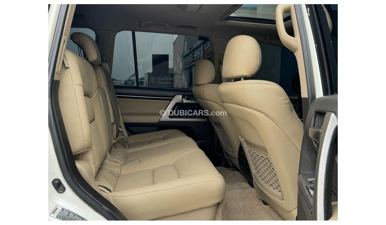 Toyota Land Cruiser تويوتا لاندكروزر VXR V8 خليجي 2009 محول 2015