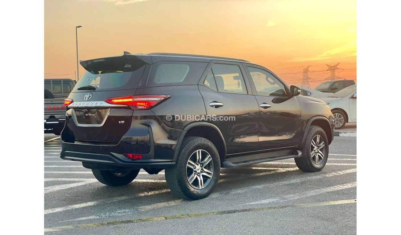 تويوتا فورتونر 2016 Toyota Fortuner GX.R 4.0L V6 - AWD 4x4 - MidOption+ 7 Seater - 74,000 km