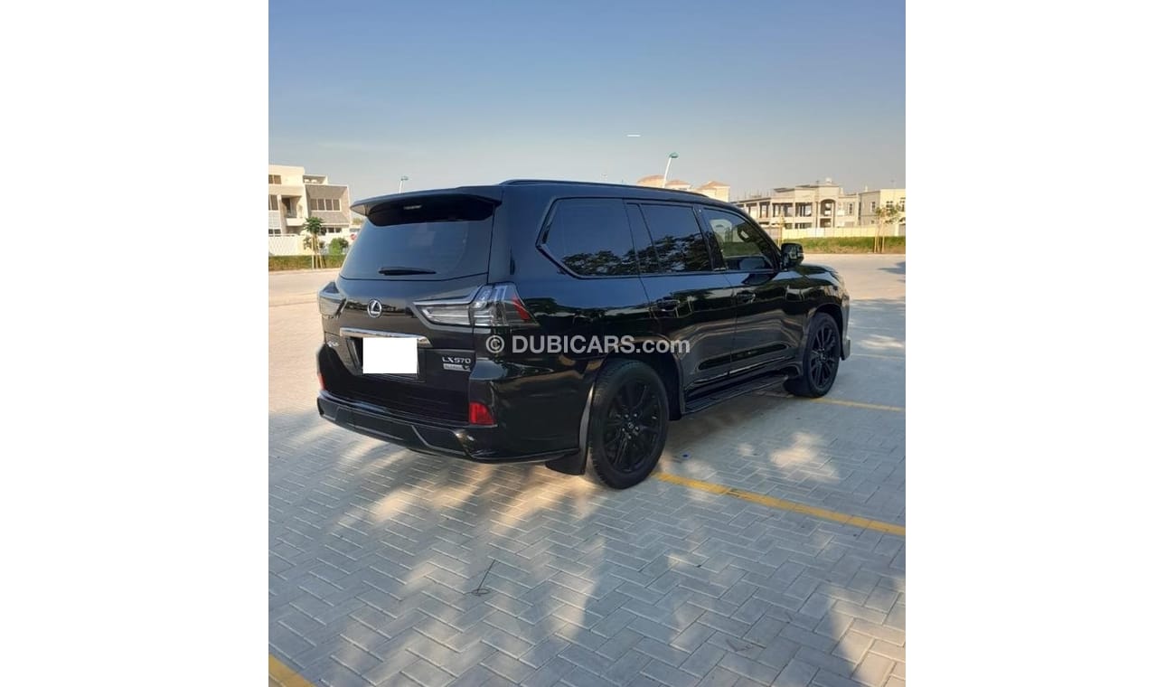 Lexus LX570 Lexus LX570S Black Edition 2020 / GCC Spec