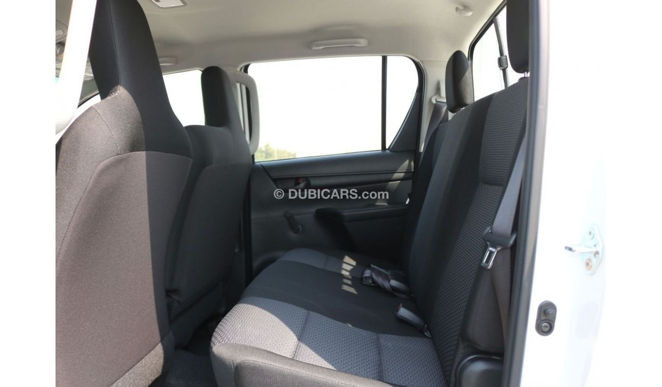 تويوتا هيلوكس 2022 | BASIC DLX D/C M/T 2.4L 4X4 DIESEL, FABRIC SEATS WITH GCC SPECS - EXPORT ONLY