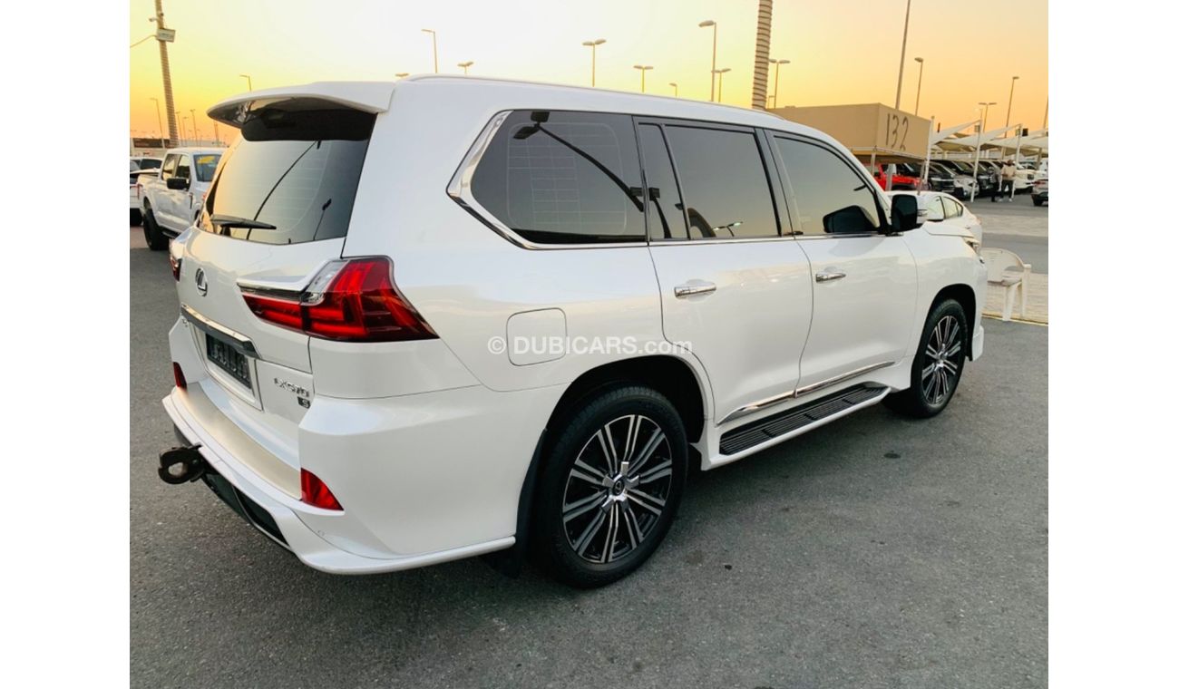 Lexus LX570