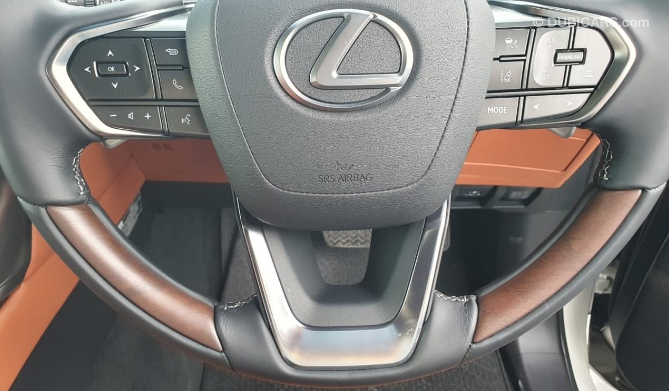 Lexus LX600 English