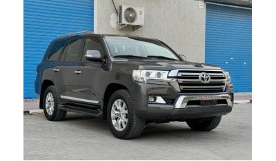 Toyota Land Cruiser GXR Toyota landcuriser 2016 GX-R V8 full Option ToP the Range petrol Left hand drive