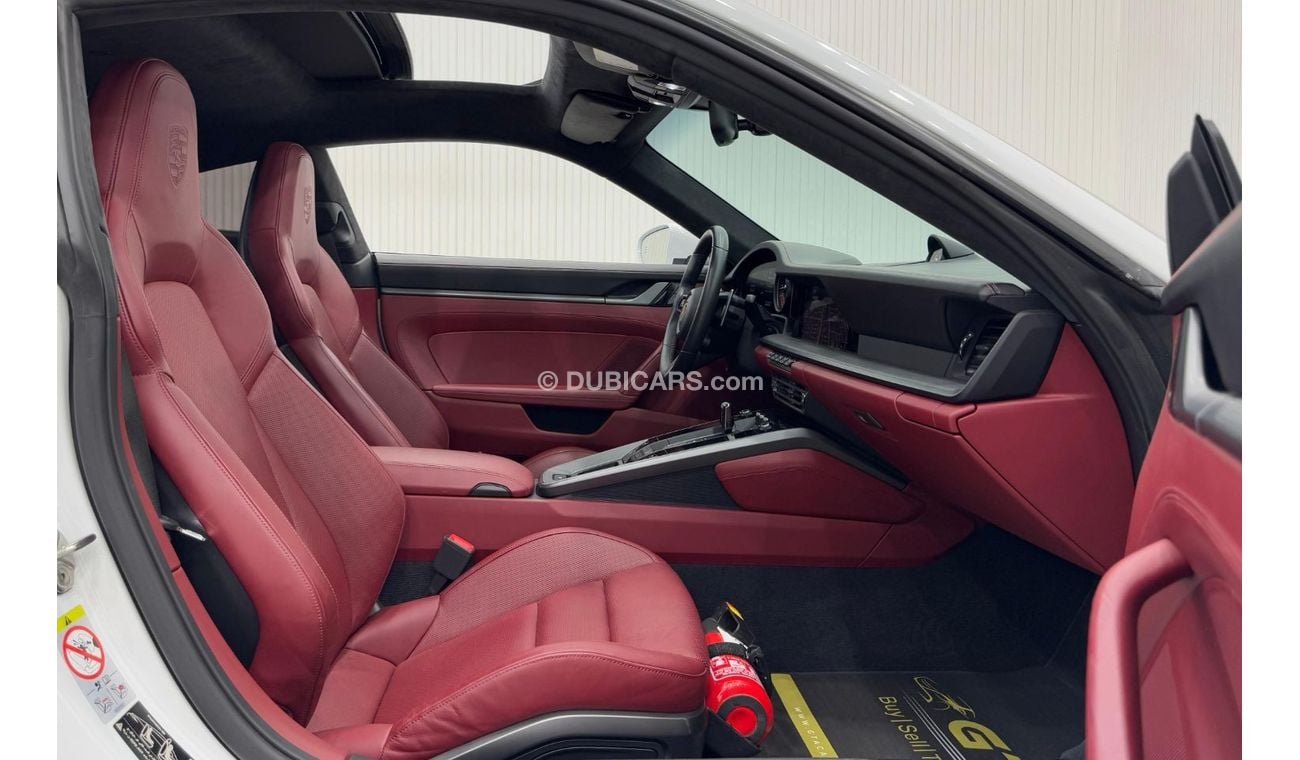 بورش 911 Carrera 3.0L (380 HP) Coupe 2020 Porsche 911, 1 Year Porsche Warranty, Full Porsche Service History,