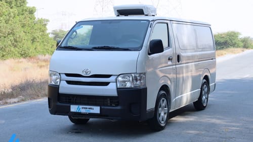 Toyota Hiace GL - Standard Roof 3.5L GL - GL 2.7L RWD Chiller Van Petrol MT / Like New Condition / Ready to Drive