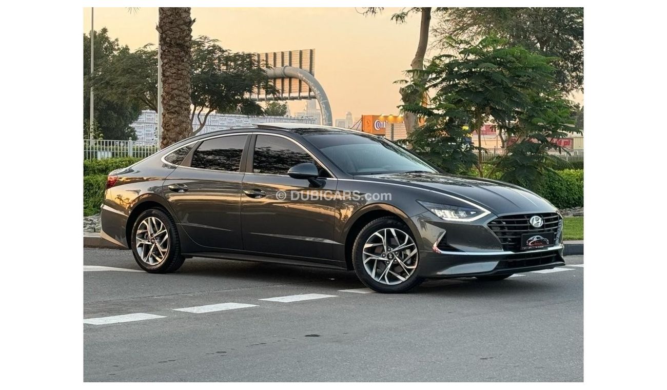 Hyundai Sonata HYUNDAI SONATA 2020 GCC 2.5L FULL OPTIONS UNDER WARRANTY WITH AGENCY SERVICE CONTRAC