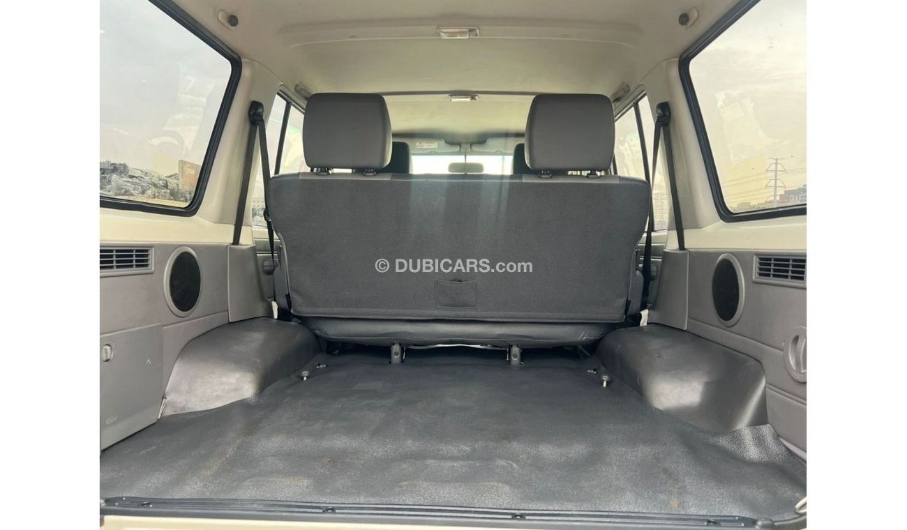 Toyota Land Cruiser Hard Top 5 DOORS