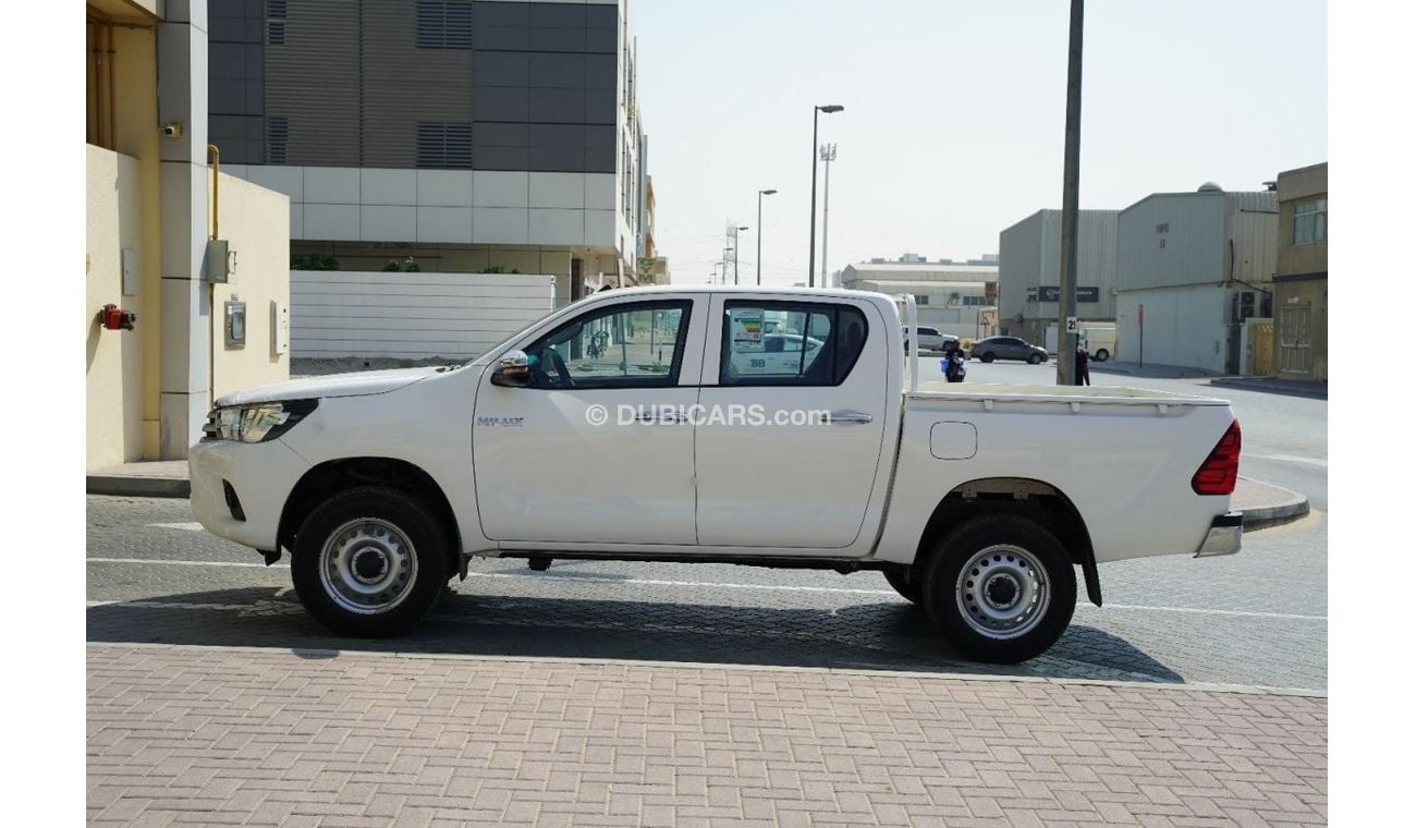 Toyota Hilux 2.4 DIESEL MODEL 2023 GCC FOR EXPORT ( POWER WINDOWS )