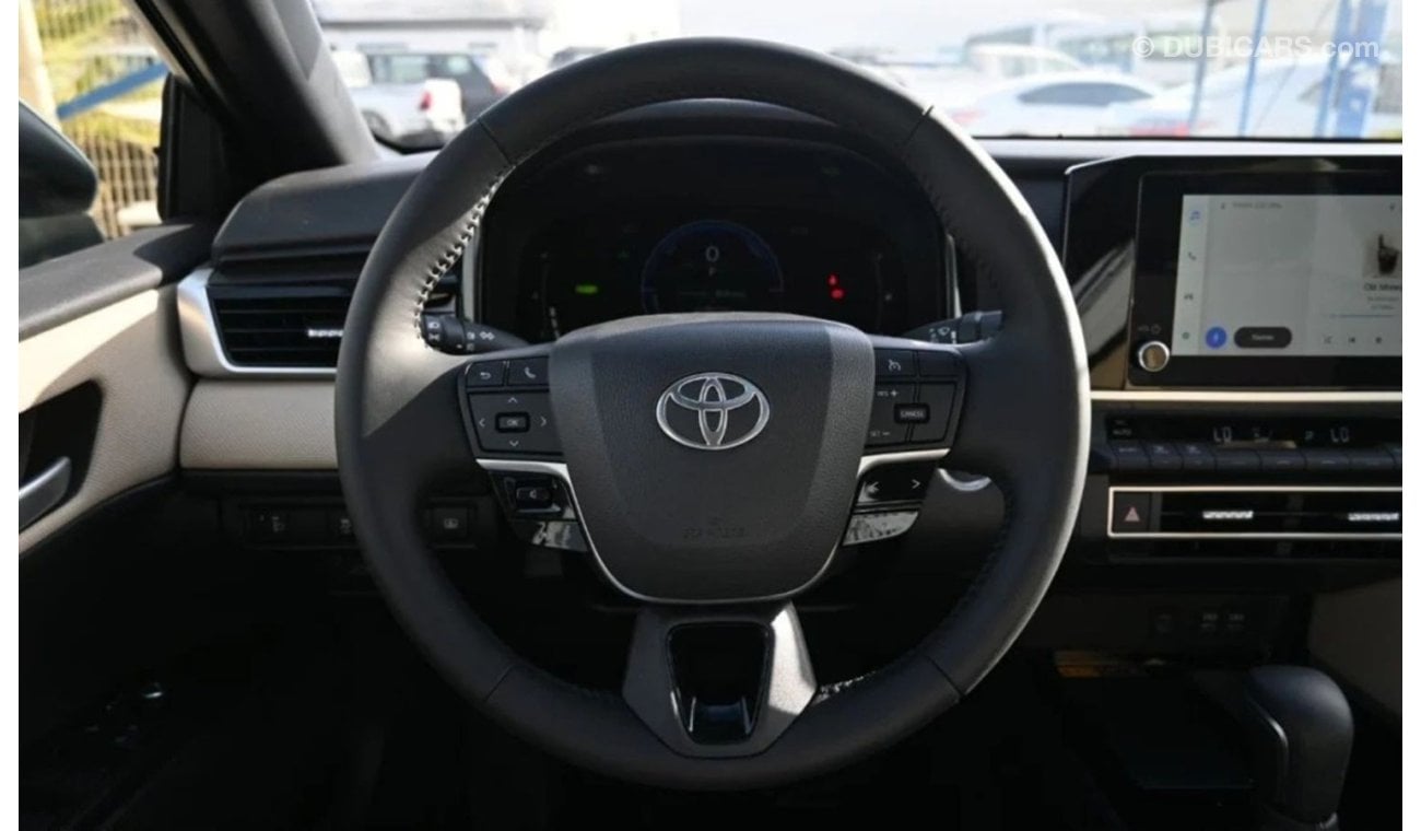 تويوتا كامري Toyota Camry 2.5L LE Hybrid with panorama roof AT 2025 (Export price)