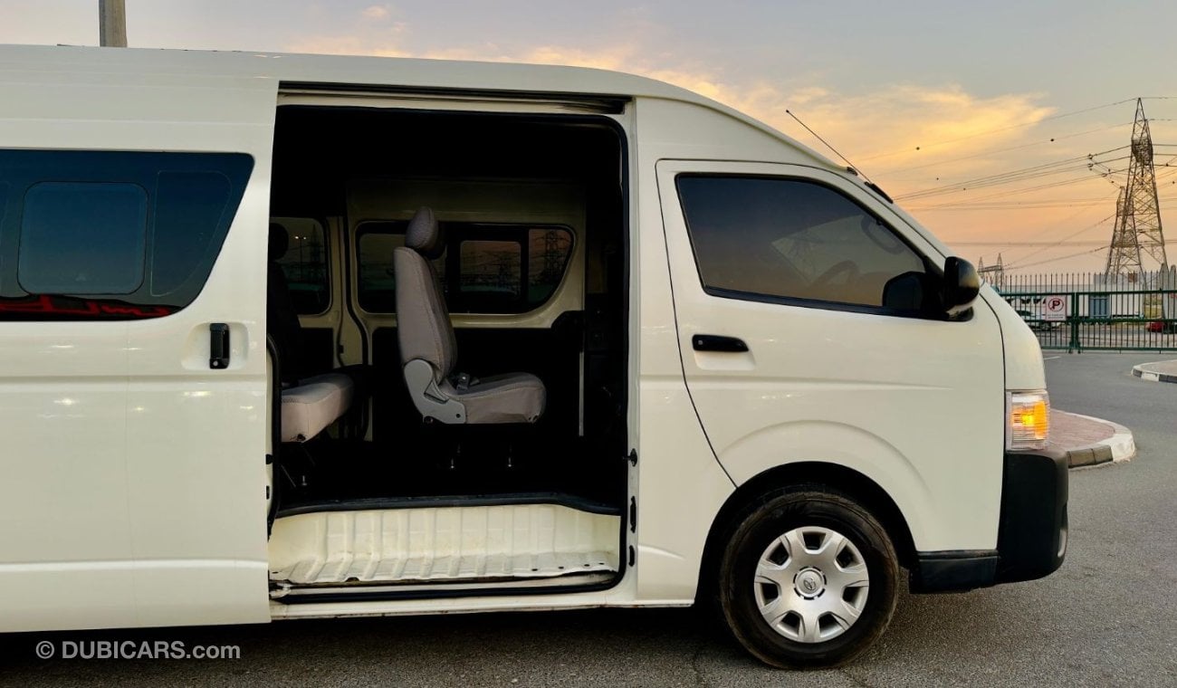 Toyota Hiace PREMIUM CONDITION | 3.0L DIESEL ENGINE | RHD | AIR CONDITIONER