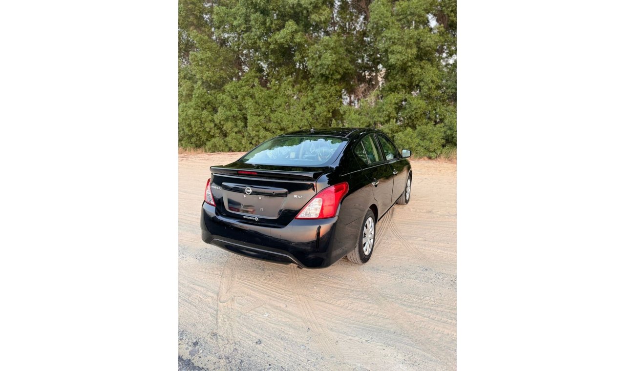 Nissan Versa Nissan Versa 1.6L   4-Cylinder Sedan Fuel efficient