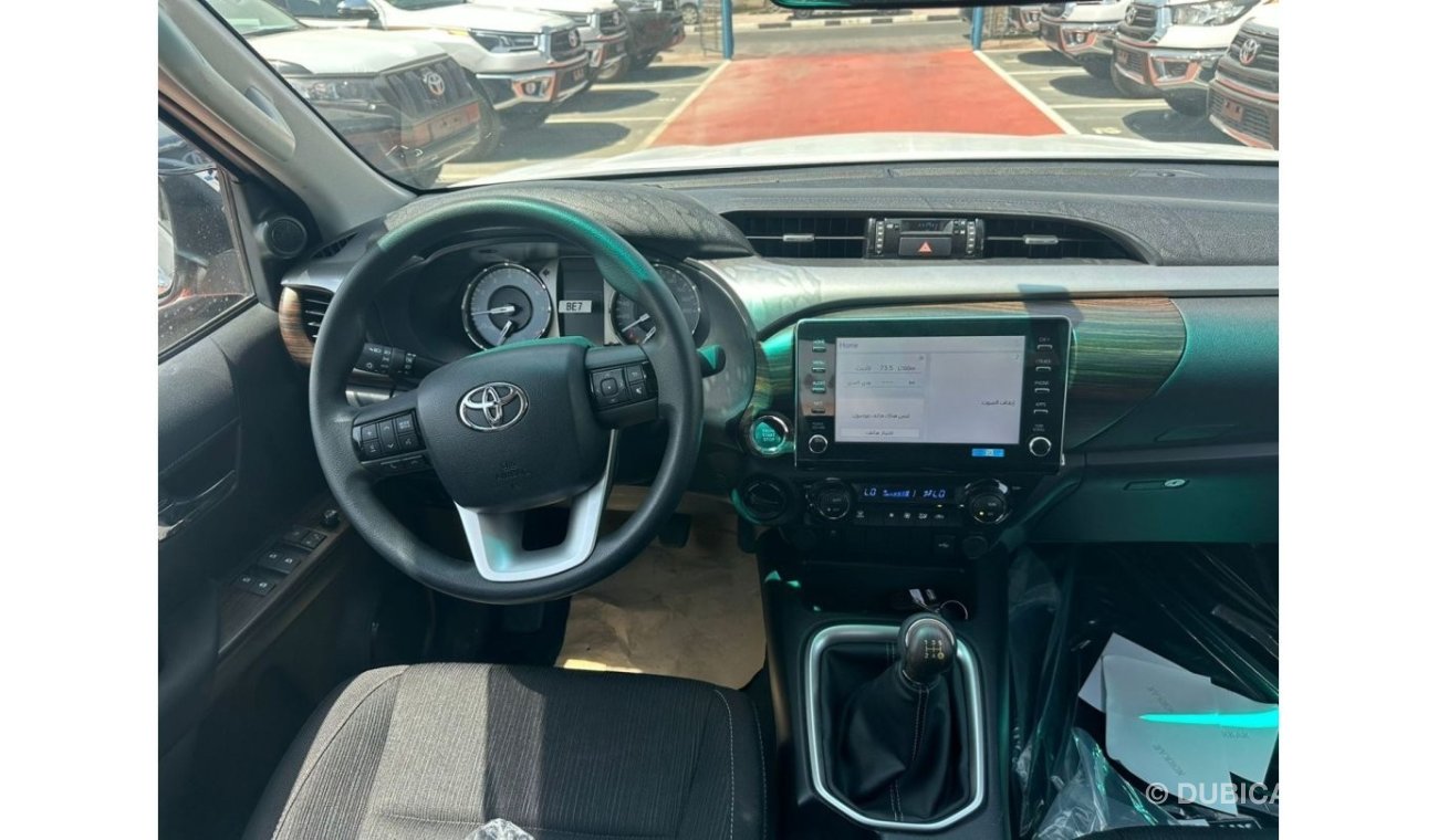 تويوتا هيلوكس TOYOTA HILUX 2.7 MT FULL OPTION 2024 SILVER WITH PUSH START