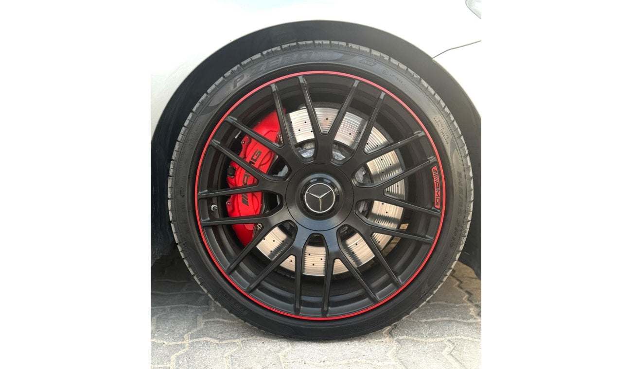 مرسيدس بنز C 63 AMG Std