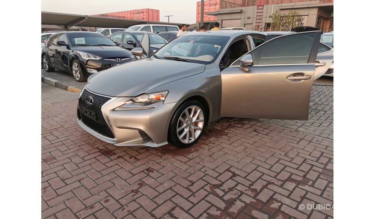 Lexus IS250 Premier n very good condition inside and outside