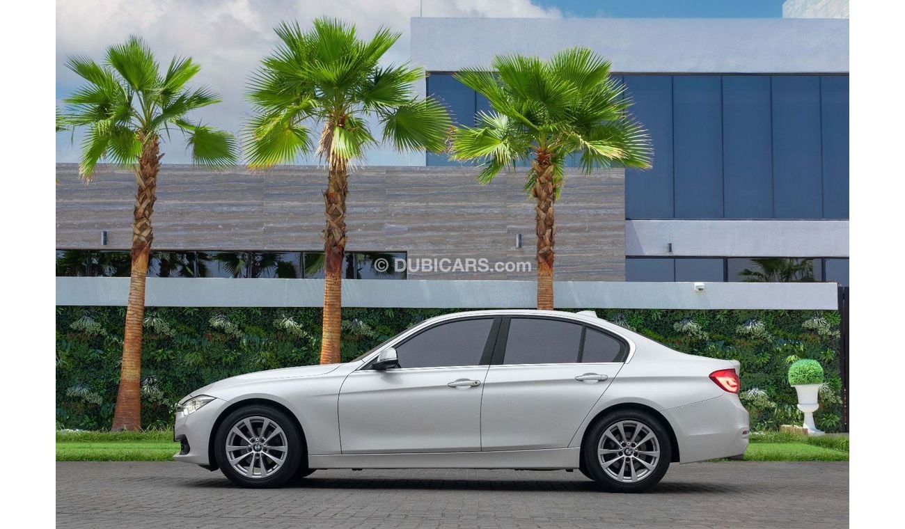 BMW 318i Executive 1.5L | 1,377 P.M (4 Years)⁣ | 0% Downpayment | Low Mileage!