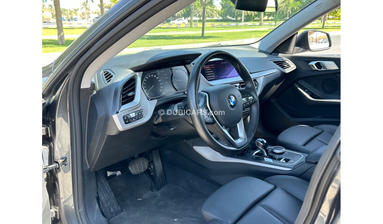 بي أم دبليو 218 Std 1.5L BMW 218 GCC SPACE MODEL 2021