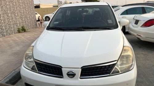 Nissan Tiida SL TIDA IMPORT TIWAN V.C.C