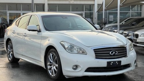 Infiniti Q70 Luxury Infiniti Q70_Gcc_2017_Excellent_Condition _Full option