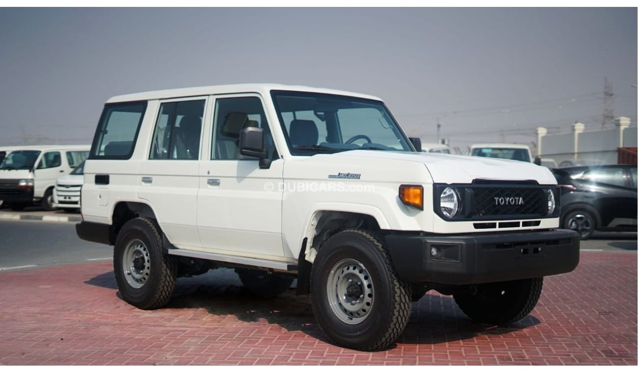 Toyota Land Cruiser Hard Top 4.2 LTR DIESEL LC 76 HZJ ,2024 , DIFFERENTIAL LOCK , POWER WINDOW , CENTER LOCK ,